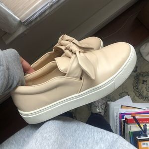 Beige/pink slip on sneakers from Zara